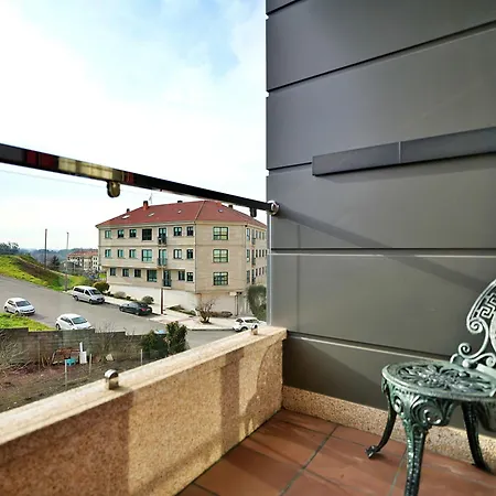 Galihost - Con Terraza En Barrantes Рибадумия